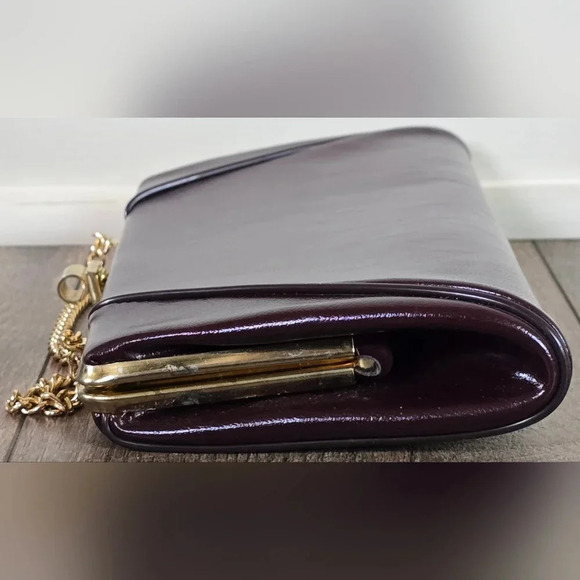 Classy Vintage Burgundy Wine Colored Clutch Purse Wristlet - Picture 4 of 7